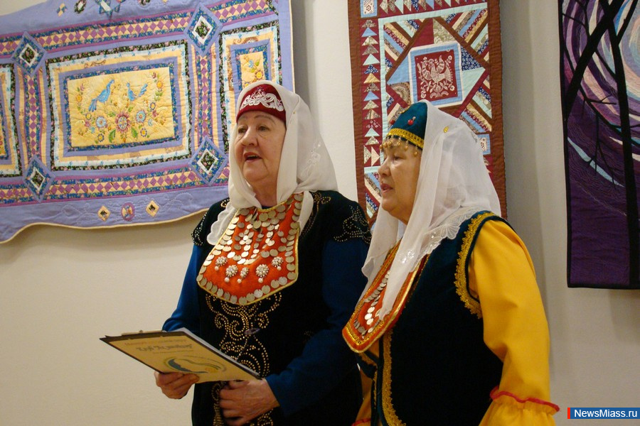      .    " "  ,  "  -  "