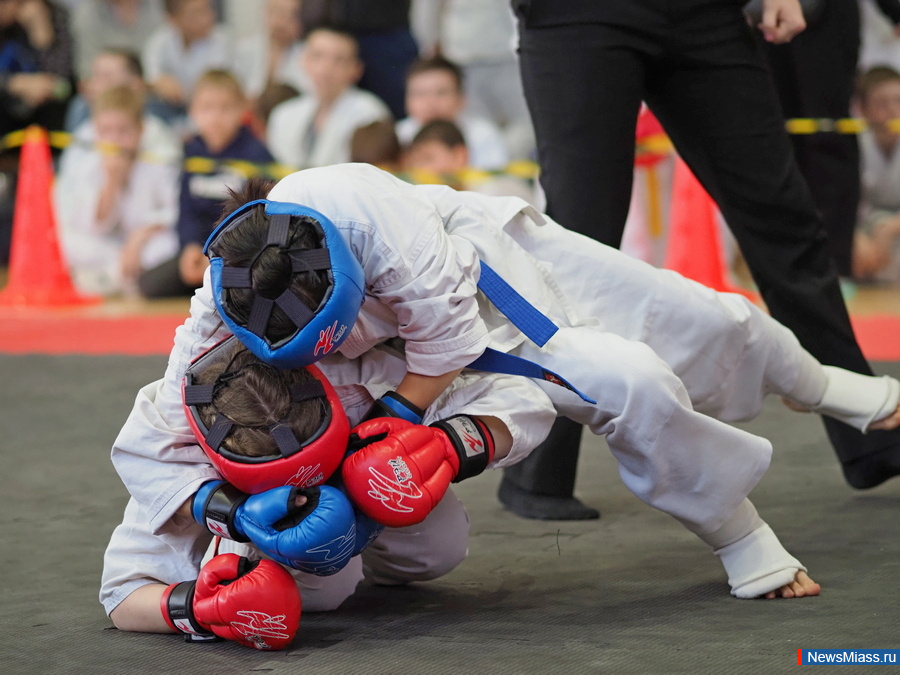 � ������ ������ ��������� ������ �� ����������� ���. �� ������������ � ������ ��������� ����� 400 ���������� �� ����������� ������� � ����������