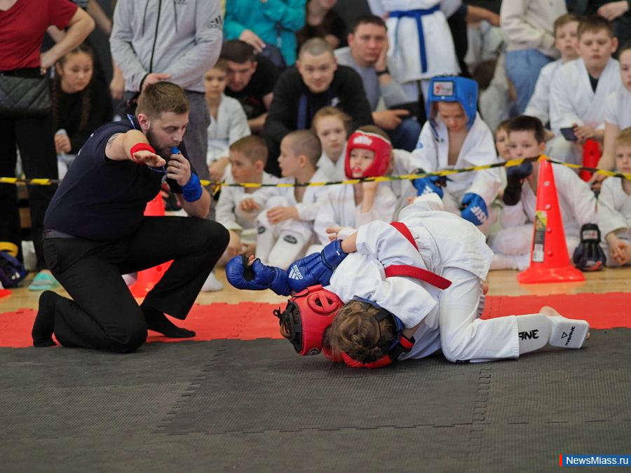 � ������ ������ ��������� ������ �� ����������� ���. �� ������������ � ������ ��������� ����� 400 ���������� �� ����������� ������� � ����������