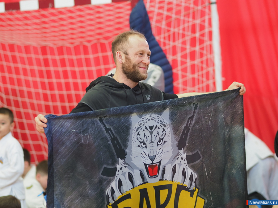 � ������ ������ ��������� ������ �� ����������� ���. �� ������������ � ������ ��������� ����� 400 ���������� �� ����������� ������� � ����������