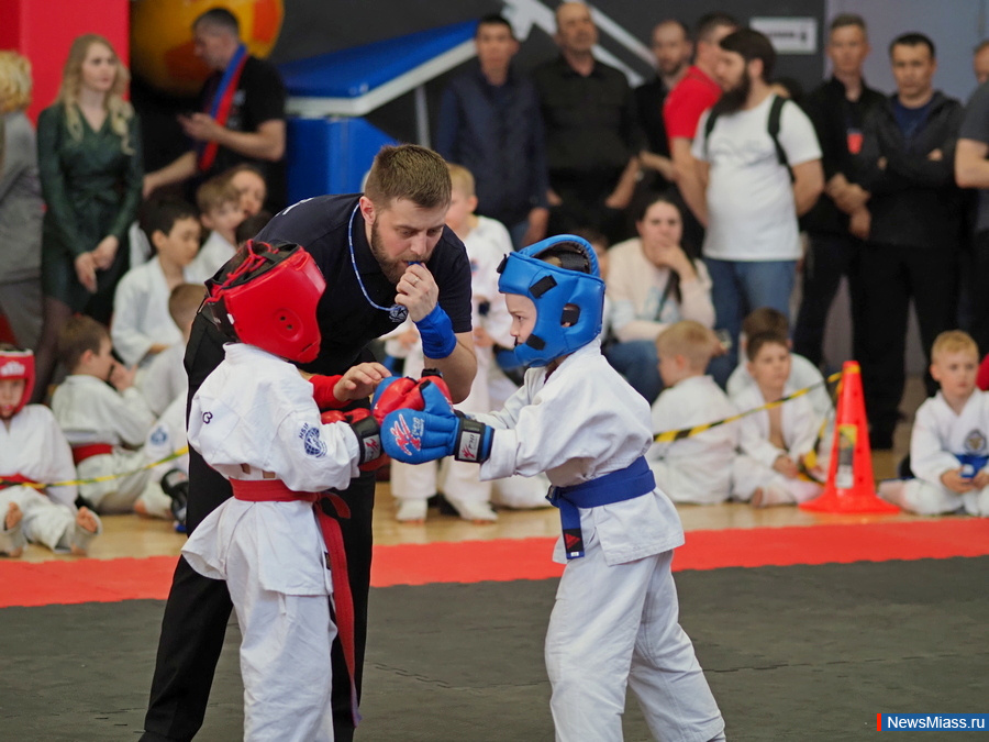 � ������ ������ ��������� ������ �� ����������� ���. �� ������������ � ������ ��������� ����� 400 ���������� �� ����������� ������� � ����������