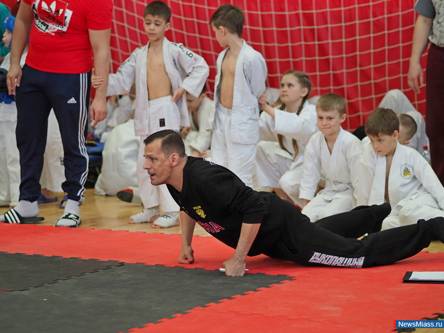 � ������ ������ ��������� ������ �� ����������� ���. �� ������������ � ������ ��������� ����� 400 ���������� �� ����������� ������� � ����������