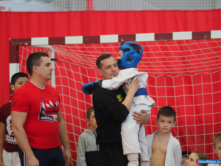 � ������ ������ ��������� ������ �� ����������� ���. �� ������������ � ������ ��������� ����� 400 ���������� �� ����������� ������� � ����������