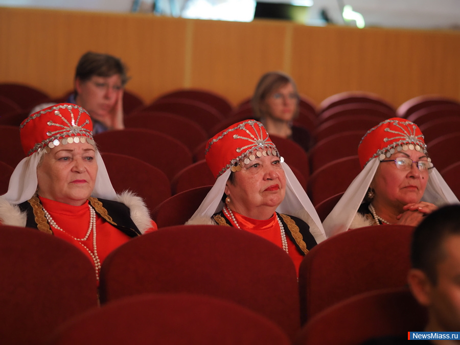 � ������ ������������ ������ ��������� "����� ��". � ���� �������� �������� ��������� � ���������� ����� ������� �������� ����� �������