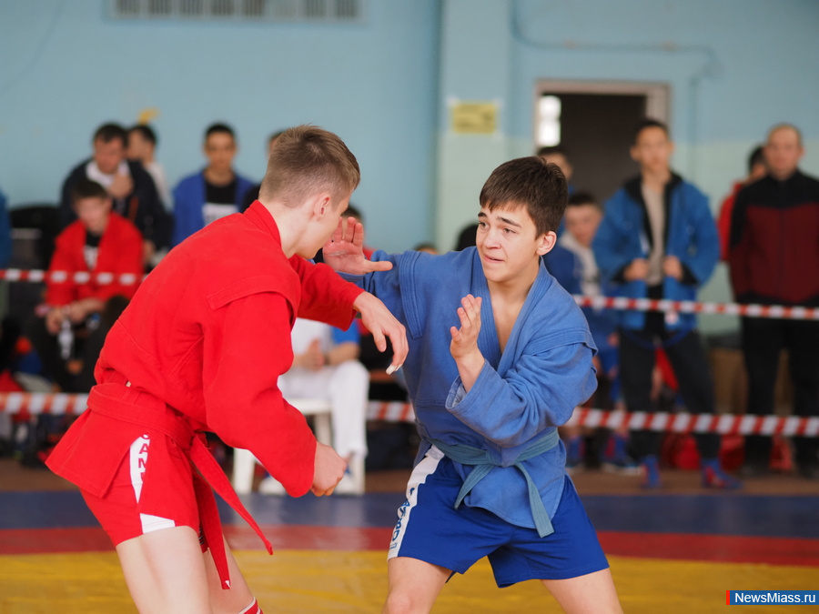 ������� ��������� ������ ����� ����������� �������������� �������. ������� ���� � 2 ������ ������ ������ ����� � ��������� ������ �� ������������� �� �����