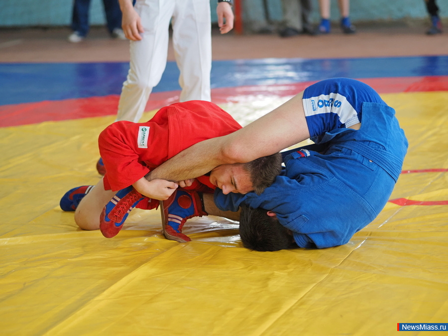 ������� ��������� ������ ����� ����������� �������������� �������. ������� ���� � 2 ������ ������ ������ ����� � ��������� ������ �� ������������� �� �����