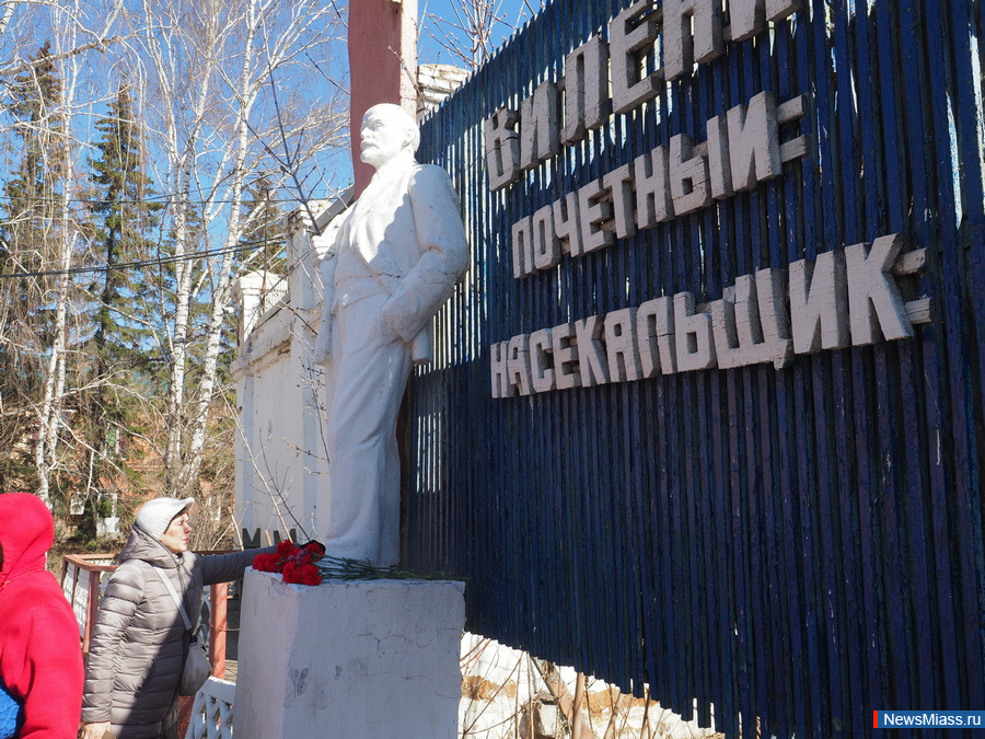 � ������ �������� ���� �������� ������. ���������� � �������� ������ ��������� ����� �� ���� ���������� �����, ������������� � ������