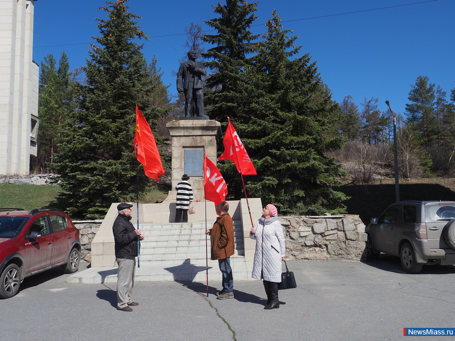 � ������ �������� ���� �������� ������. ���������� � �������� ������ ��������� ����� �� ���� ���������� �����, ������������� � ������