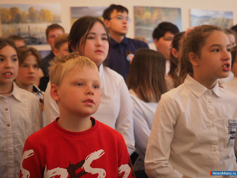 �������������� ������ ������� � ����� �������������. � �������� ����� ������� �����, ����������� ��������� �� ������� ������