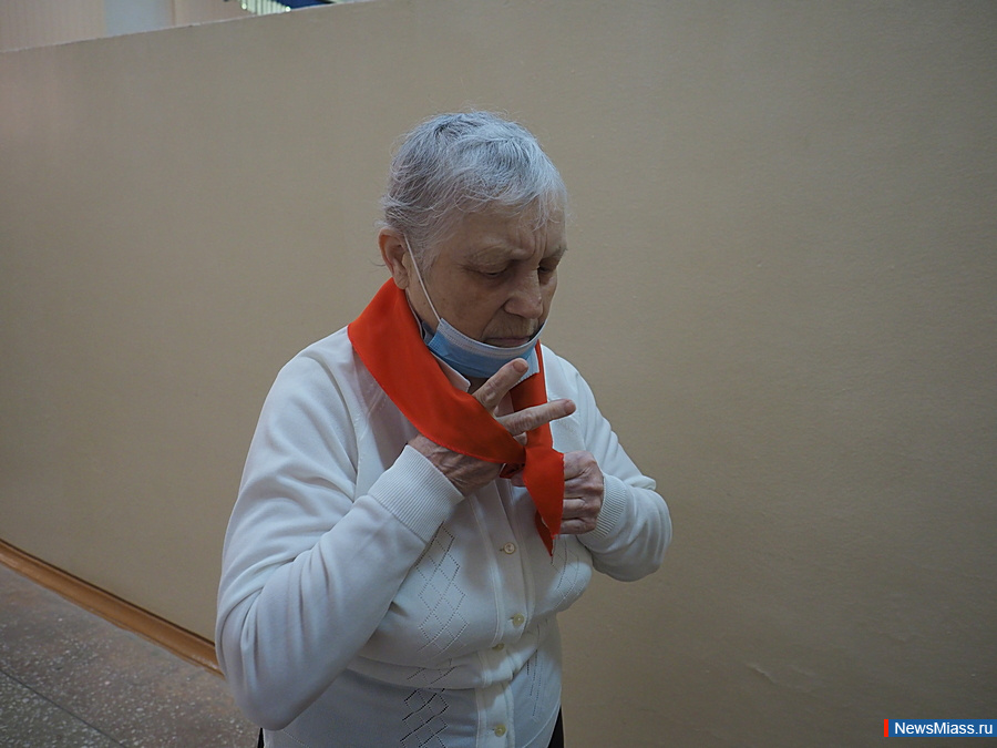 " ,  !".    20  100-      .. 