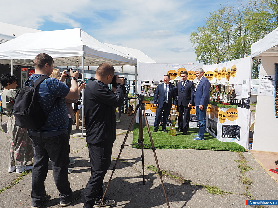        "".    -    " "   80-