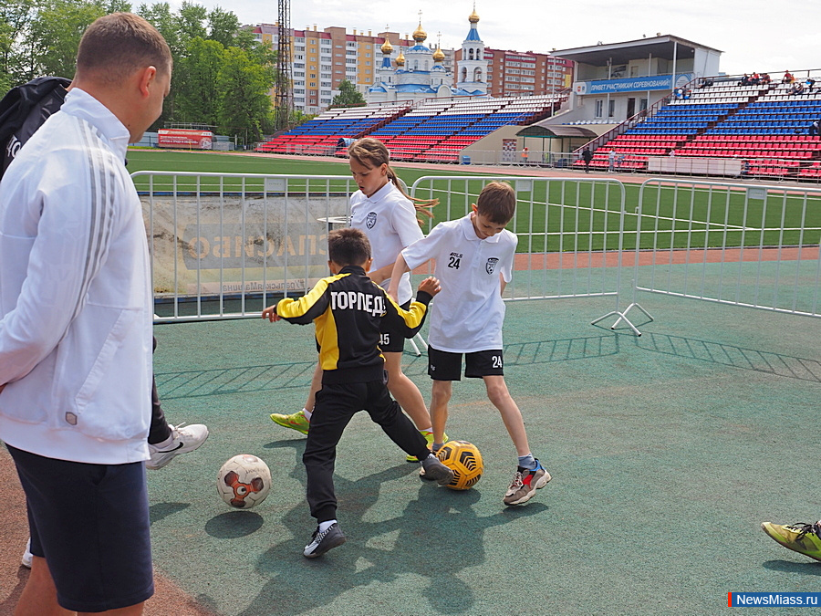        "".    -    " "   80-