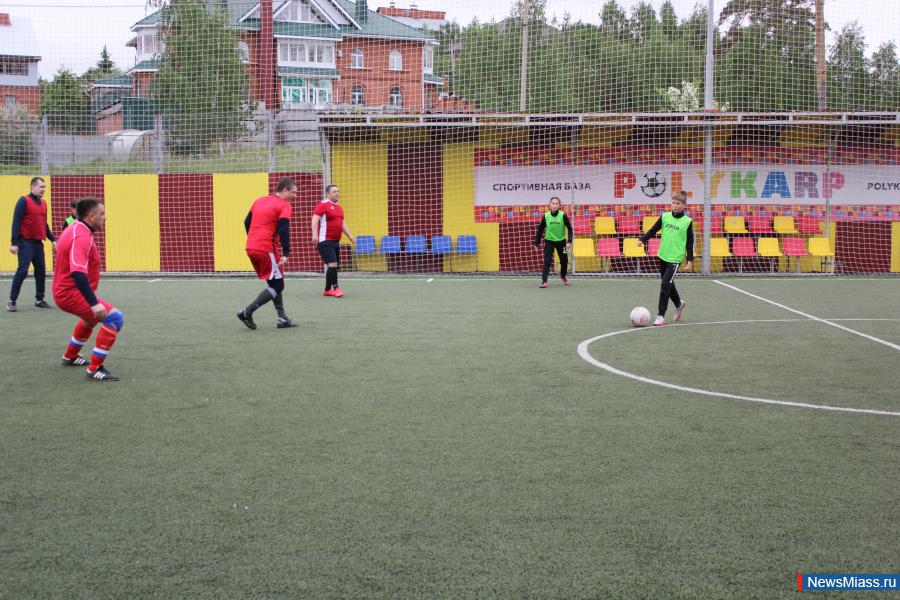 ���� � ��������������� ������ ������ � ��������. � ������ ��������� ��������� ���������� ����: �� ���� ����������� ���� "����������" �� ������ �� ����������