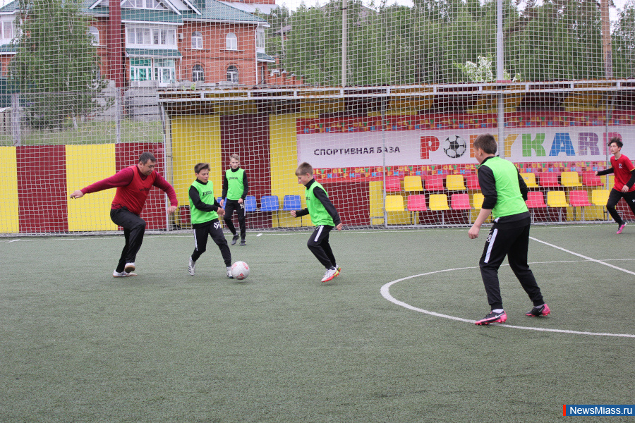 ���� � ��������������� ������ ������ � ��������. � ������ ��������� ��������� ���������� ����: �� ���� ����������� ���� "����������" �� ������ �� ����������