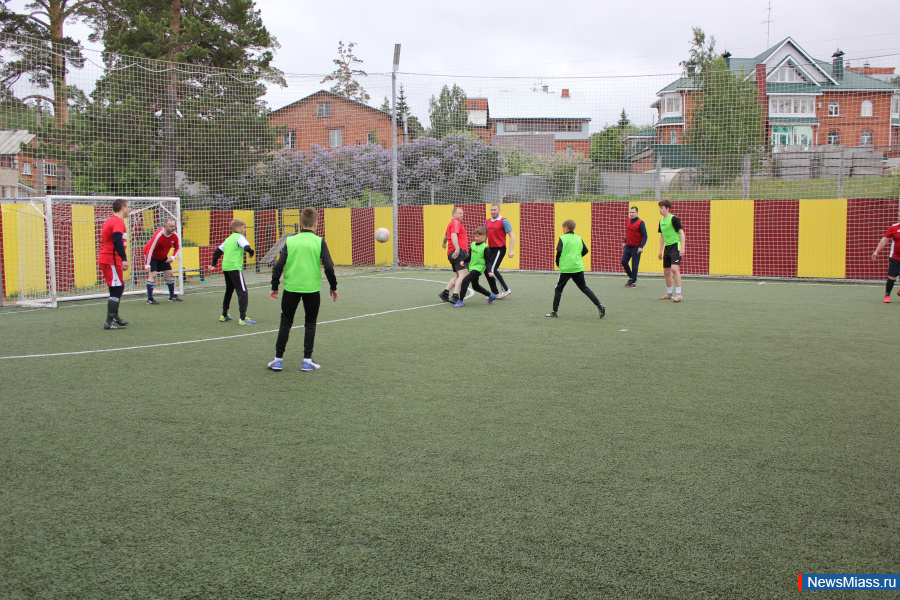 ���� � ��������������� ������ ������ � ��������. � ������ ��������� ��������� ���������� ����: �� ���� ����������� ���� "����������" �� ������ �� ����������