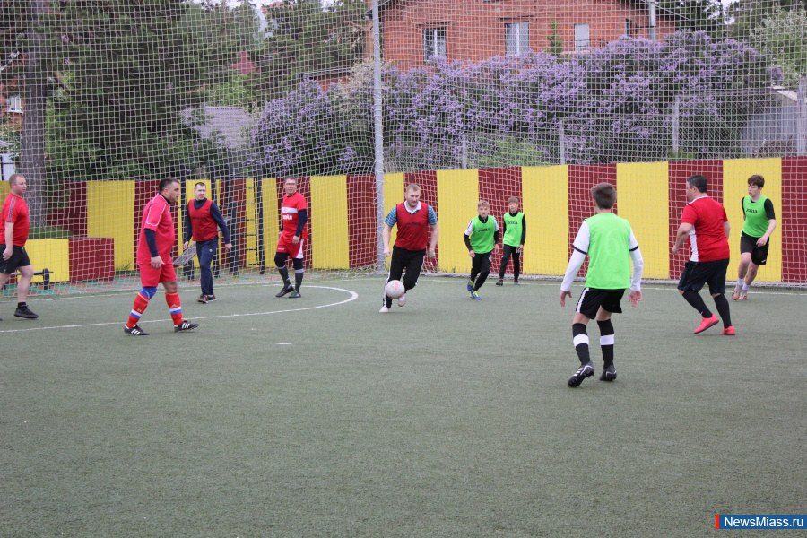 ���� � ��������������� ������ ������ � ��������. � ������ ��������� ��������� ���������� ����: �� ���� ����������� ���� "����������" �� ������ �� ����������