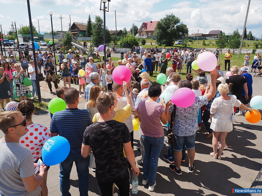 ���������� �������� 90-�����. �����, ��������� � ���������� �������� ������� ������ ���� ����������