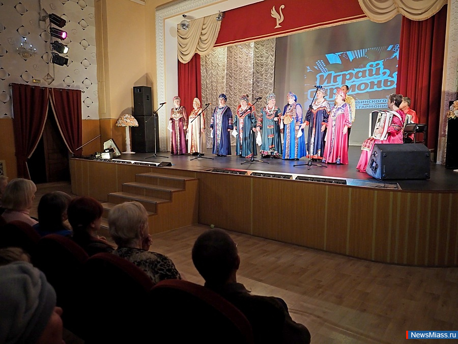 � ������ ��������� ����� �� ���������� ����� �����������. ������������� ������� "�����, �������" ��������� �� ����� ������ ������ "���������"