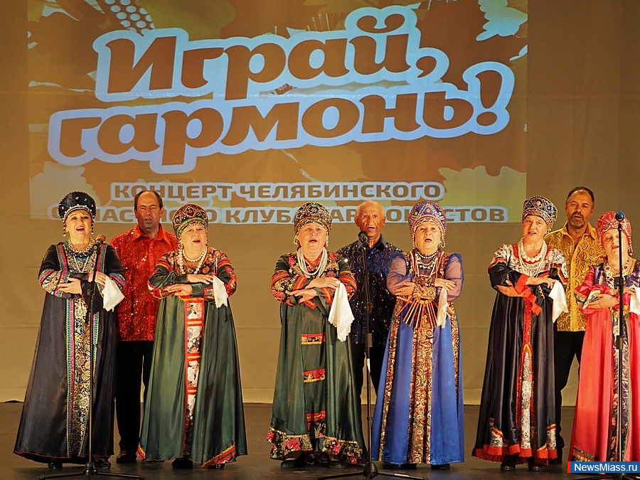 � ������ ��������� ����� �� ���������� ����� �����������. ������������� ������� "�����, �������" ��������� �� ����� ������ ������ "���������"