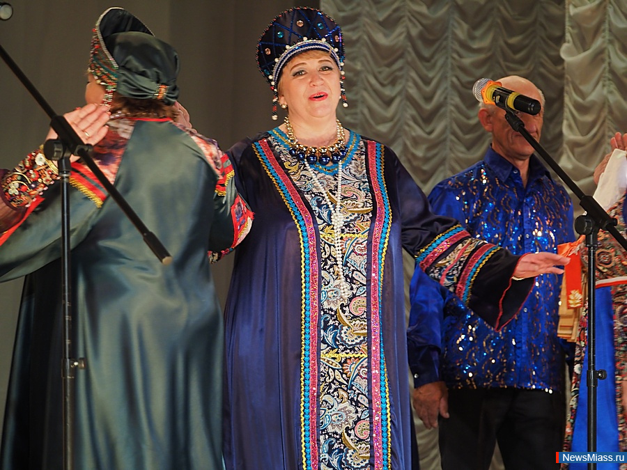 � ������ ��������� ����� �� ���������� ����� �����������. ������������� ������� "�����, �������" ��������� �� ����� ������ ������ "���������"