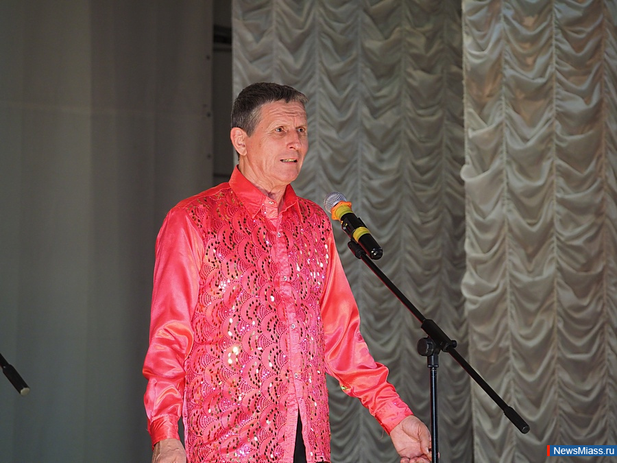 � ������ ��������� ����� �� ���������� ����� �����������. ������������� ������� "�����, �������" ��������� �� ����� ������ ������ "���������"