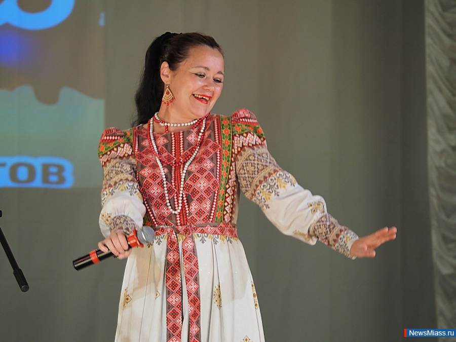 � ������ ��������� ����� �� ���������� ����� �����������. ������������� ������� "�����, �������" ��������� �� ����� ������ ������ "���������"