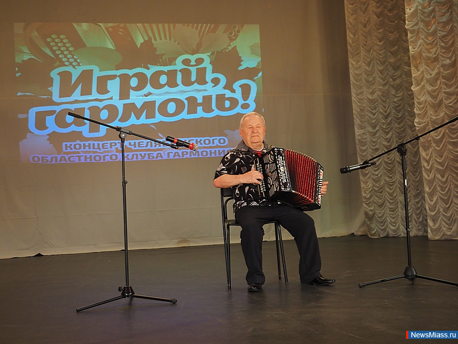 � ������ ��������� ����� �� ���������� ����� �����������. ������������� ������� "�����, �������" ��������� �� ����� ������ ������ "���������"