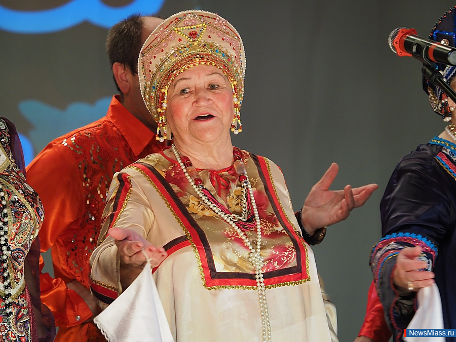 � ������ ��������� ����� �� ���������� ����� �����������. ������������� ������� "�����, �������" ��������� �� ����� ������ ������ "���������"