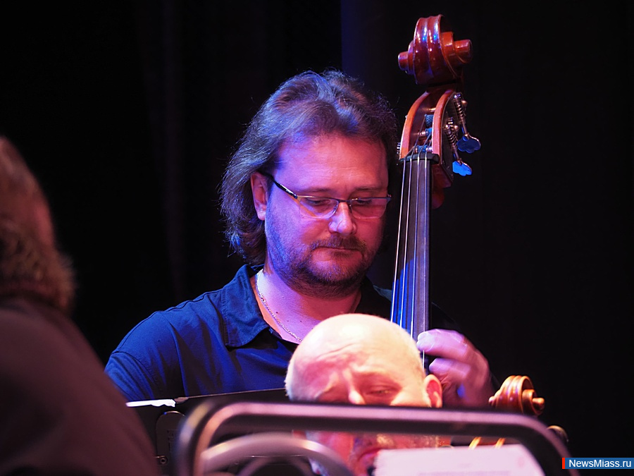 � ������ ��������� ������������� ��������� ������������� ������ ���� �������. �������� ������� �������� � �������� "������� ������" ��������� �� ����� �� ��������������������