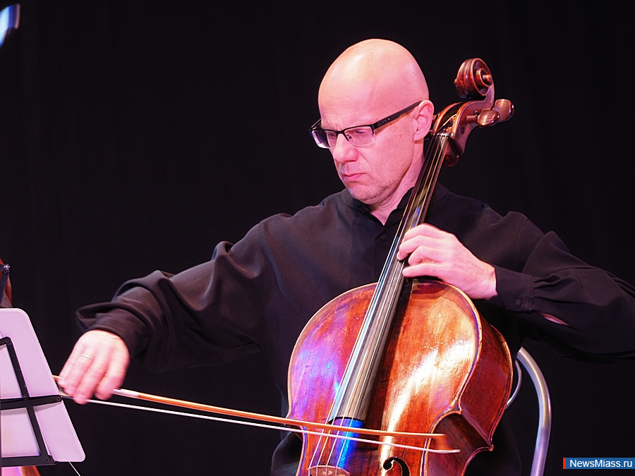 � ������ ��������� ������������� ��������� ������������� ������ ���� �������. �������� ������� �������� � �������� "������� ������" ��������� �� ����� �� ��������������������