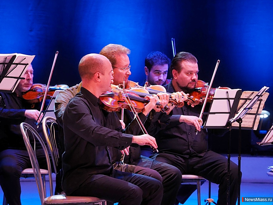 � ������ ��������� ������������� ��������� ������������� ������ ���� �������. �������� ������� �������� � �������� "������� ������" ��������� �� ����� �� ��������������������