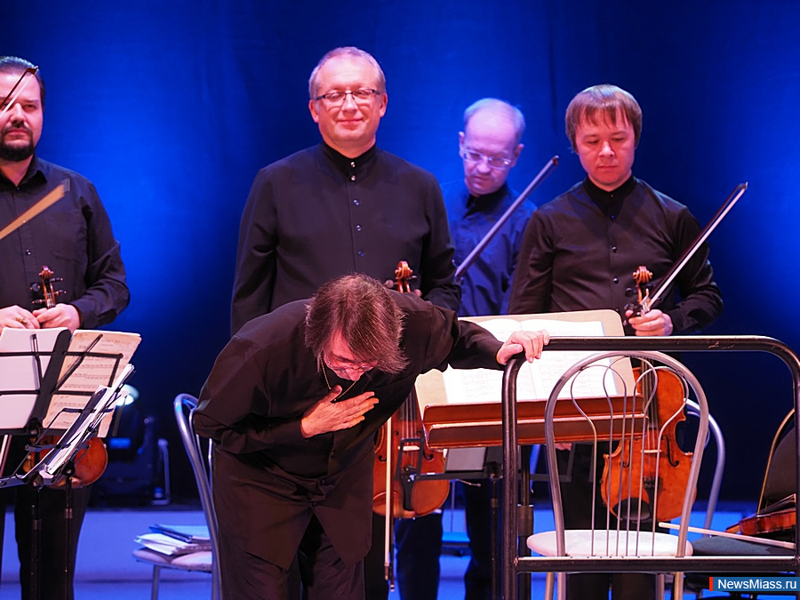 � ������ ��������� ������������� ��������� ������������� ������ ���� �������. �������� ������� �������� � �������� "������� ������" ��������� �� ����� �� ��������������������