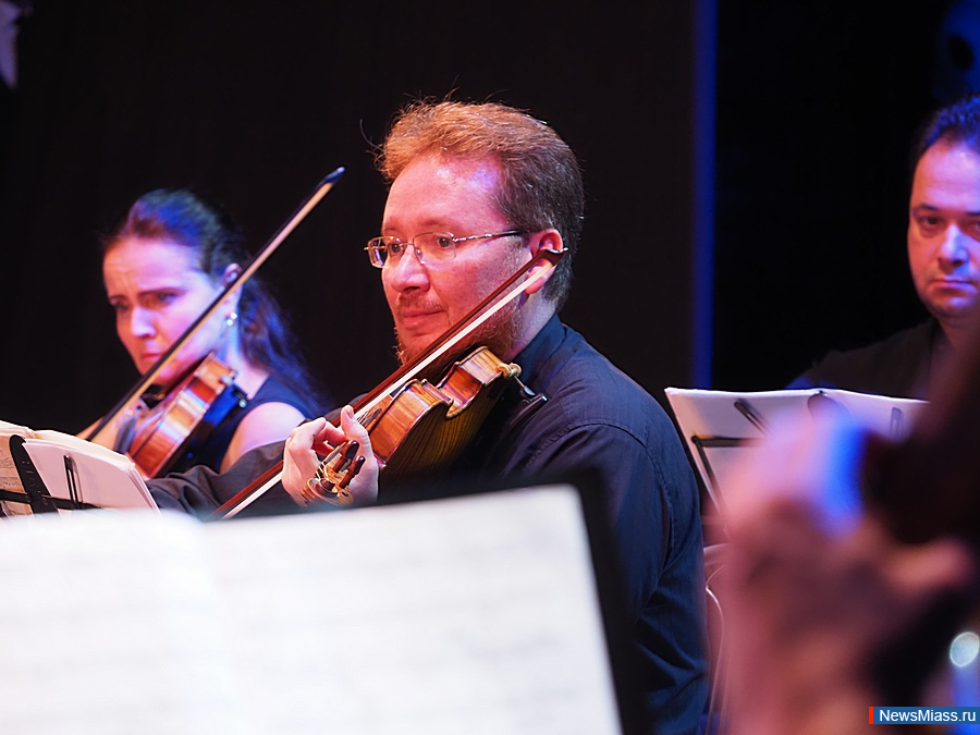 � ������ ��������� ������������� ��������� ������������� ������ ���� �������. �������� ������� �������� � �������� "������� ������" ��������� �� ����� �� ��������������������