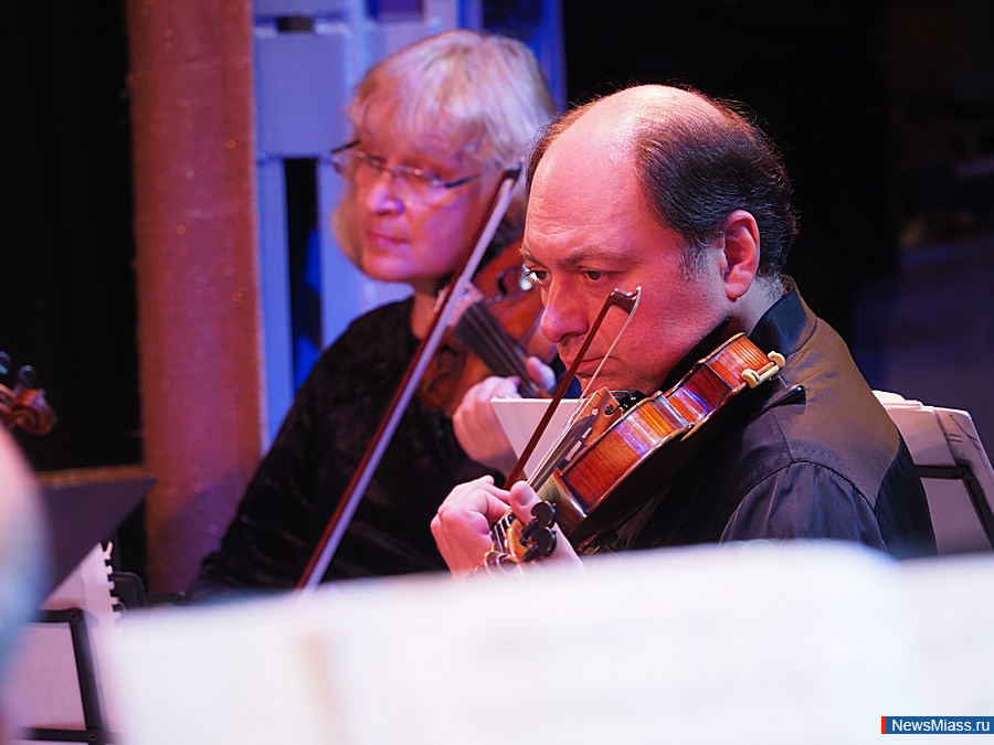 � ������ ��������� ������������� ��������� ������������� ������ ���� �������. �������� ������� �������� � �������� "������� ������" ��������� �� ����� �� ��������������������