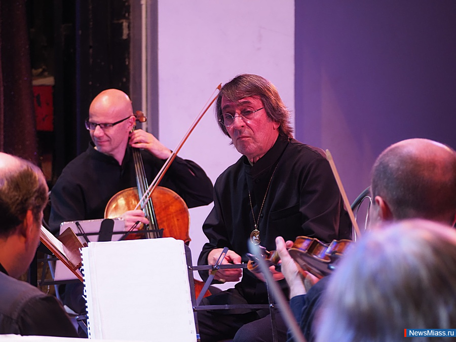 � ������ ��������� ������������� ��������� ������������� ������ ���� �������. �������� ������� �������� � �������� "������� ������" ��������� �� ����� �� ��������������������