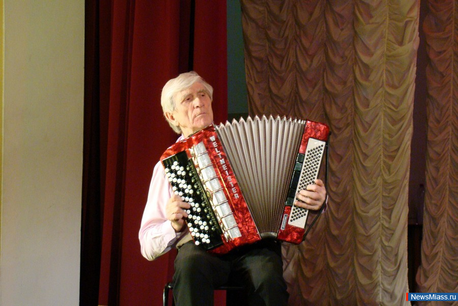   -    .       30-     ""  