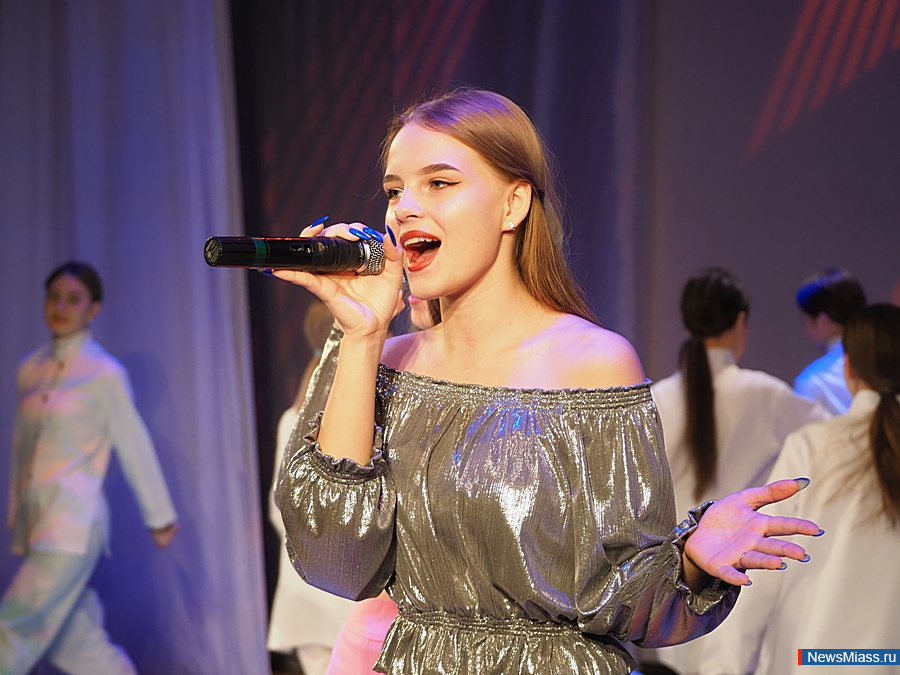 "����������" �������� "���100 ������". ��� �������� "����������" � ����� ������ 40-����� ������� ����������� ������� ������