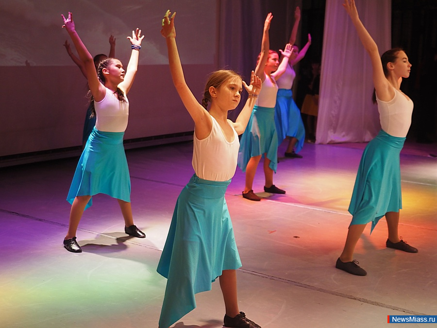 "����������" �������� "���100 ������". ��� �������� "����������" � ����� ������ 40-����� ������� ����������� ������� ������