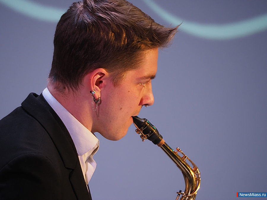 ��������� ������� "�������� �� ����" ��������� � ������. ���������� ��������� Crossover ������� ������ ��� ����������