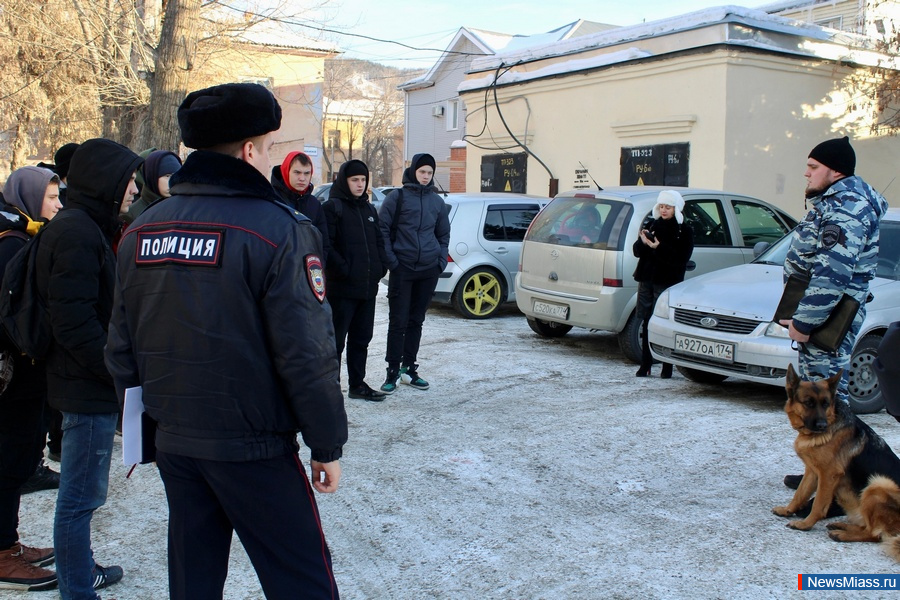 �������� ������ �������� � ������ � �����������. ��� ������� ������� ��������� � ������������������ ������