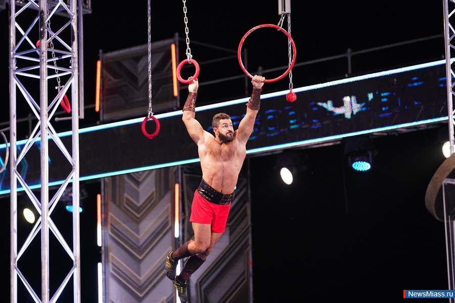        .   "   2014"      ""