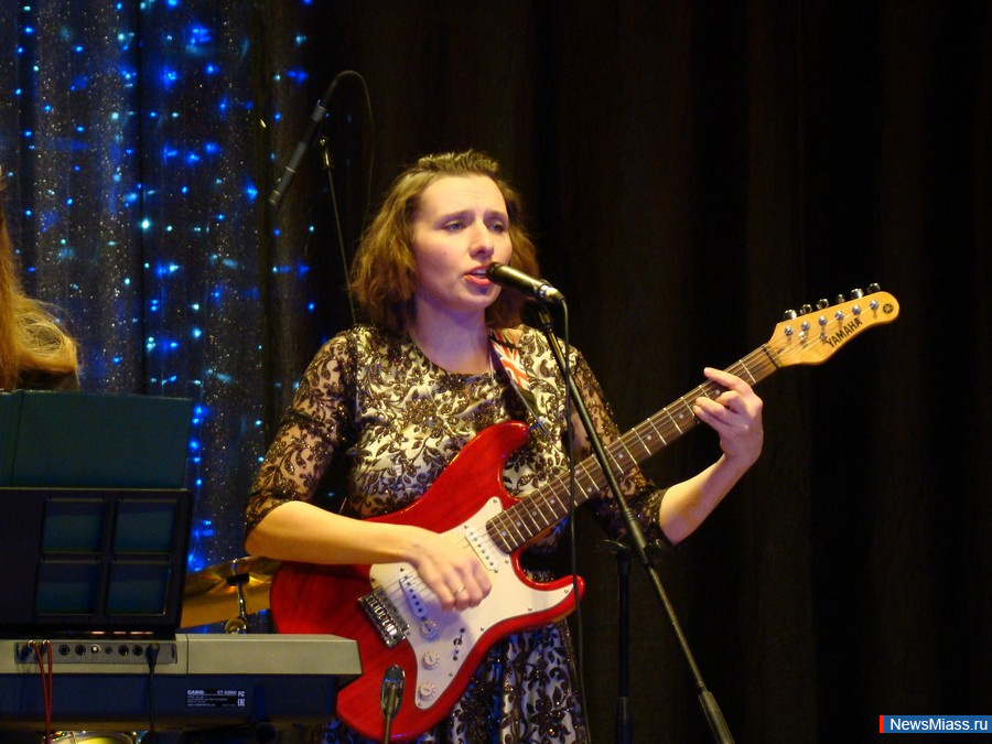       " -2023".        " "