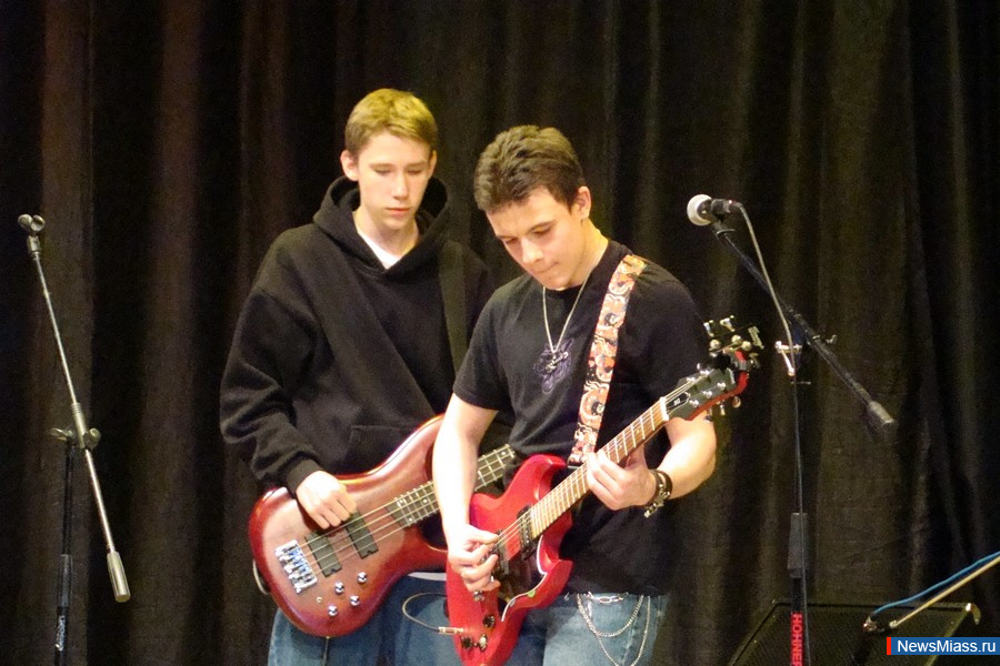       " -2023".        " "