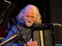 � ������ �������� ��������� ������� ����� ������ � ���������