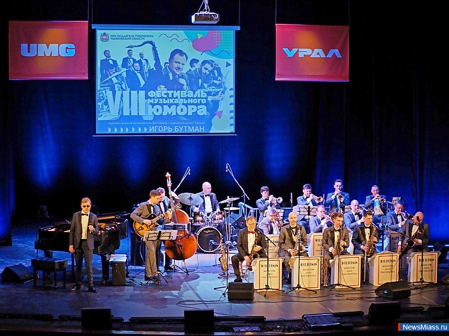 � ������ �������� ��������� ������� ����� ������ � ���������. � ������ ������ ��������� ������������ ����� � ������ ��������