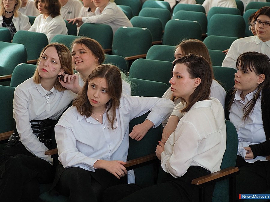 ����� � 6 ������ ������������� � "�������� ������". � ����������� ���� � ����� �������� �������� ����������, ������ ���������������� ���� � ���������-��������������� ��������