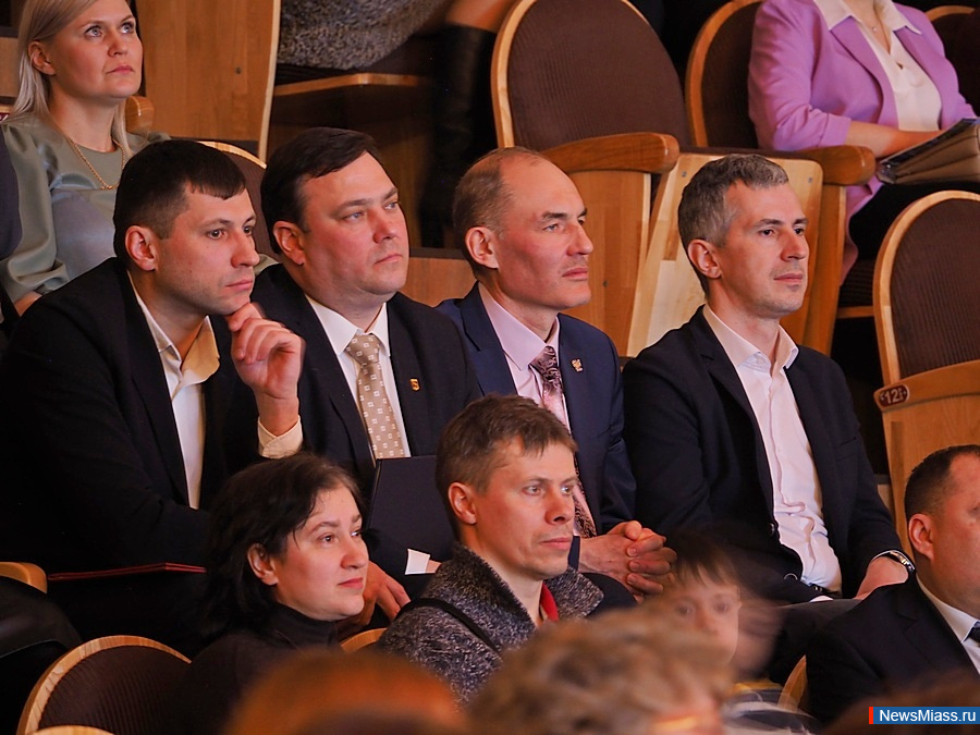      30-.   ,     "- − 23  1993 .    ,   