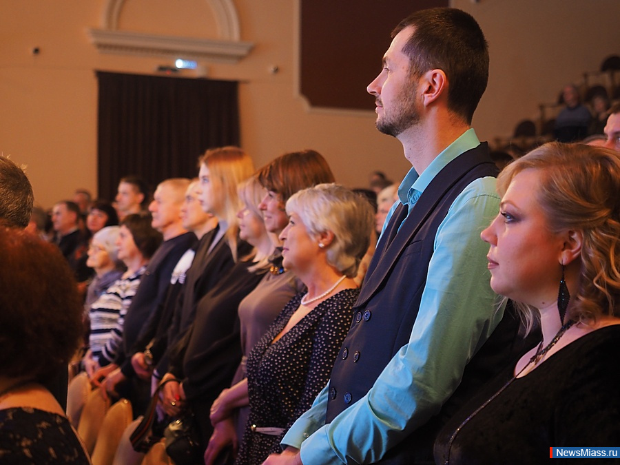      30-.   ,     "- − 23  1993 .    ,   