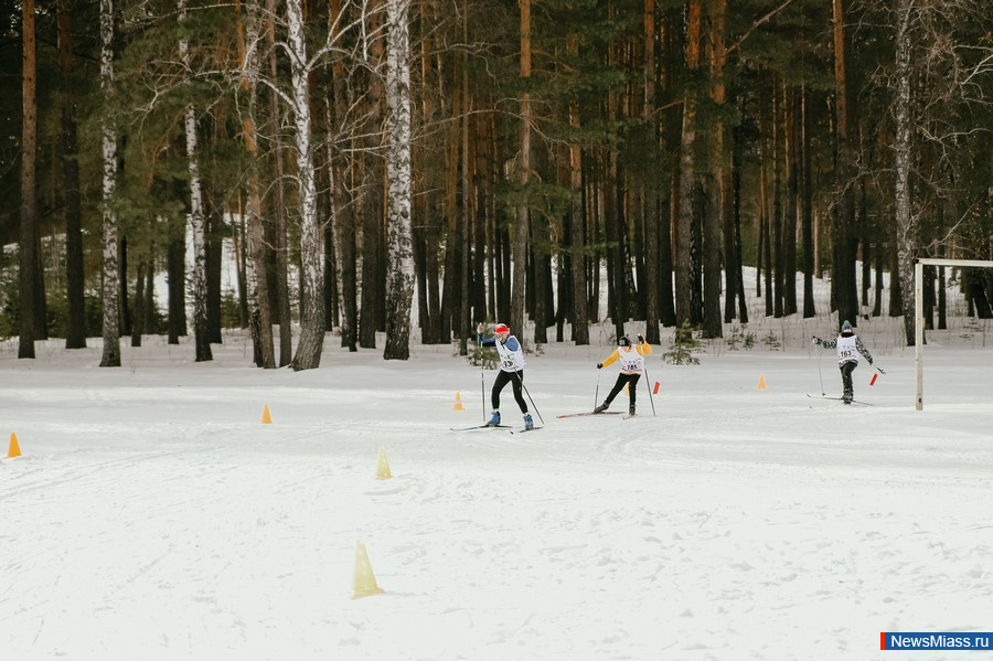      " !"   +.    +         -       