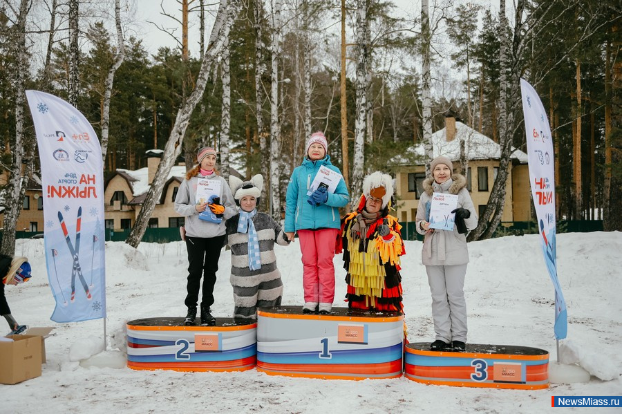      " !"   +.    +         -       